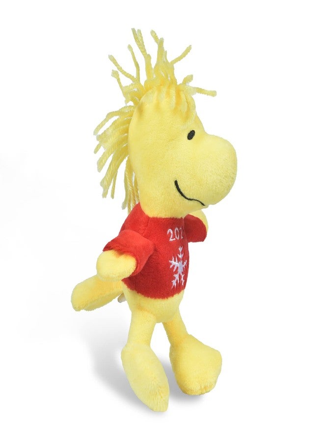 بينتس لعبة كلاب قطيفة من PEANUTS for Pets مقاس 6 بوصات، إصدار عطلة 2021 من وودستوك، مع صفارة | لعبة كلاب قطيفة حمراء من سنوبي للعطلات | ألعاب كلاب صغيرة تصدر صوتاً - ألعاب كلاب محشوة ناعمة مرخصة رسمياً، (FF19106) - Image 2